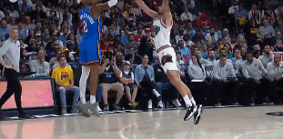 j9九游真人游戏第一品牌登录入口😤亚历山大三罚 雷霆抹平29分分差！